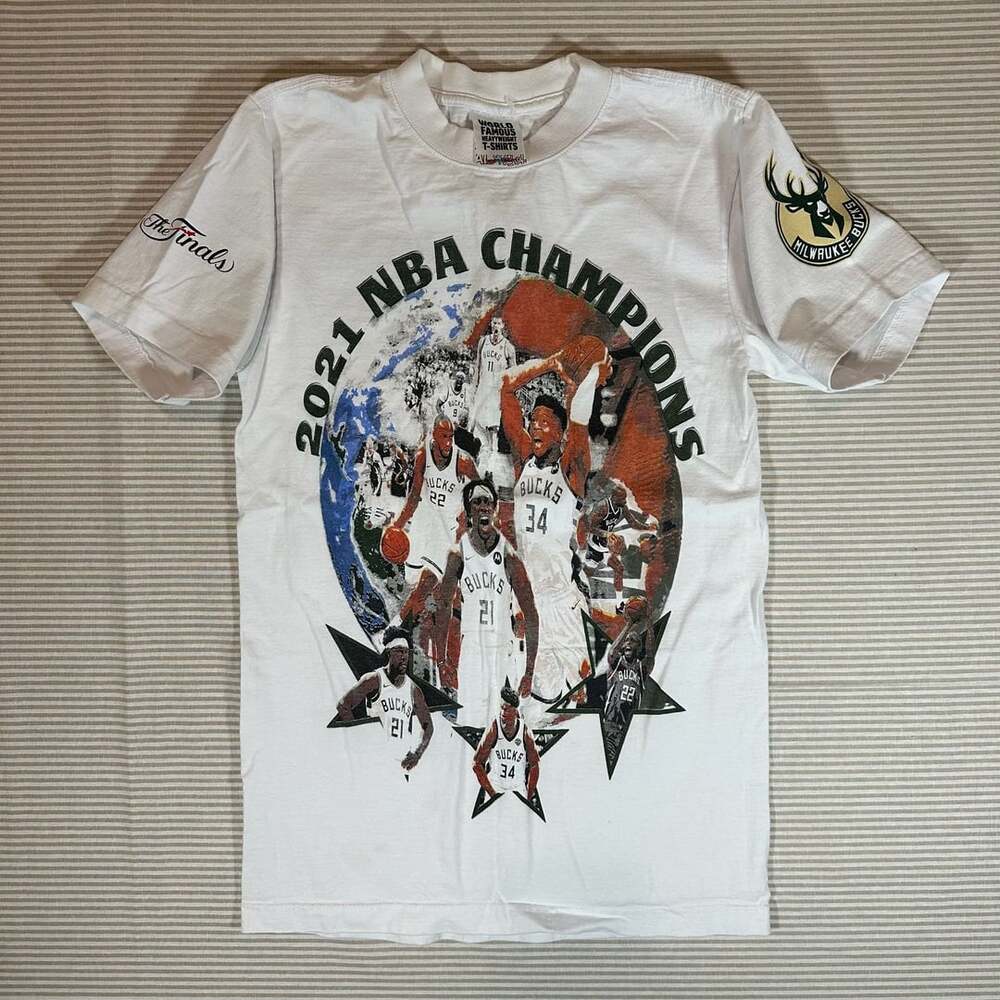 World Famous Heavyweight T-Shirts Milwaukee Bucks 2021 NBA Champions Fear The De